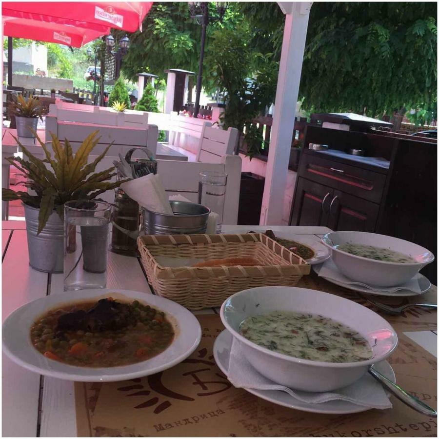 Guest House Bukor Shtepi Mandrica Luaran gambar