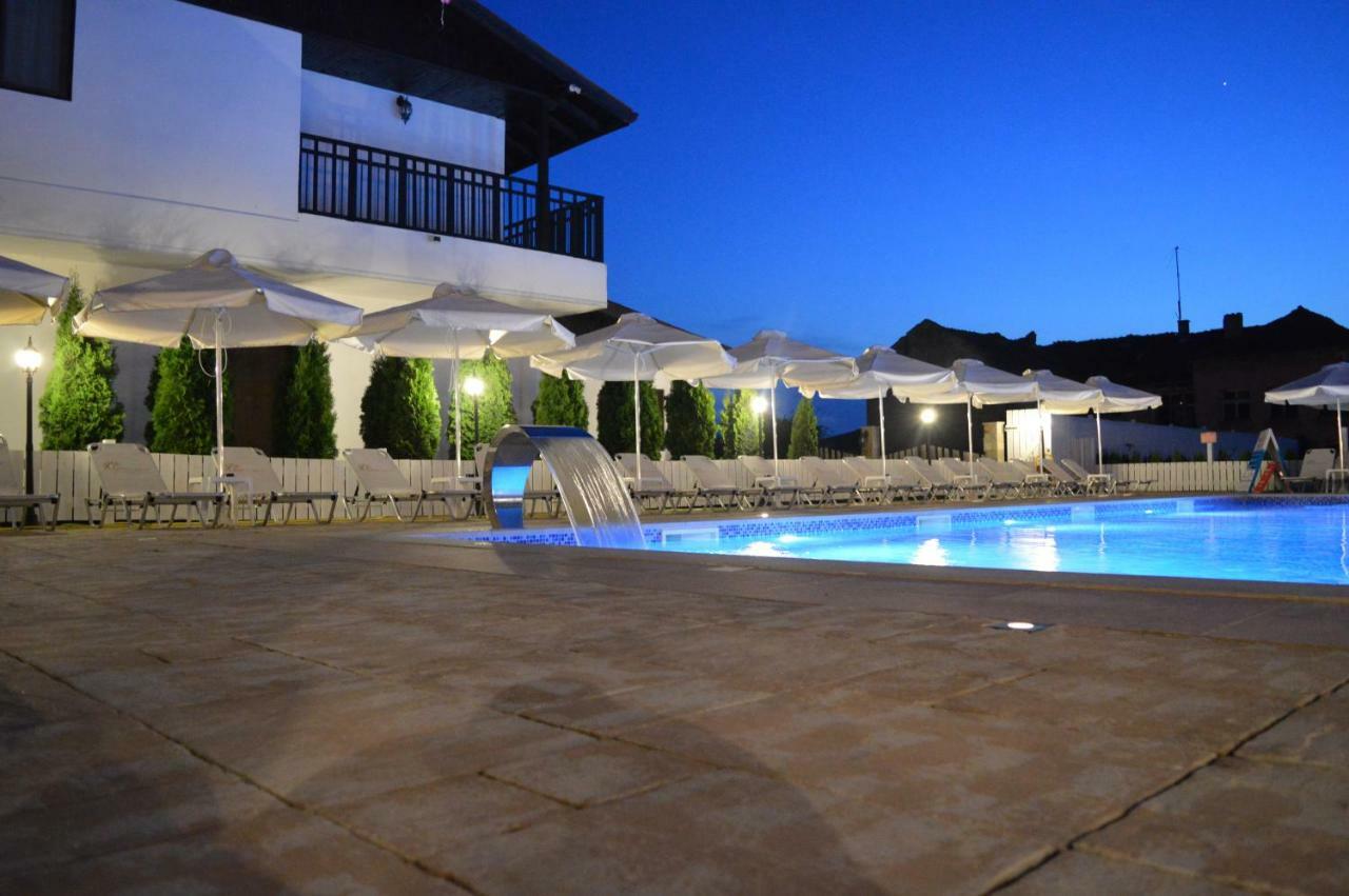 Guest House Bukor Shtepi Mandrica Luaran gambar